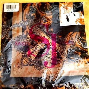 Sassy Jones Queen Scarf- NEW